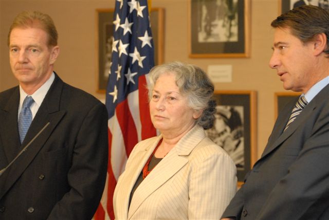 2007. The U.S. Ambassador, Craig Kelly, and Olga Weisfeiler at Media Availability. Santiago, the U.S. Embassy, March 22, 2007.